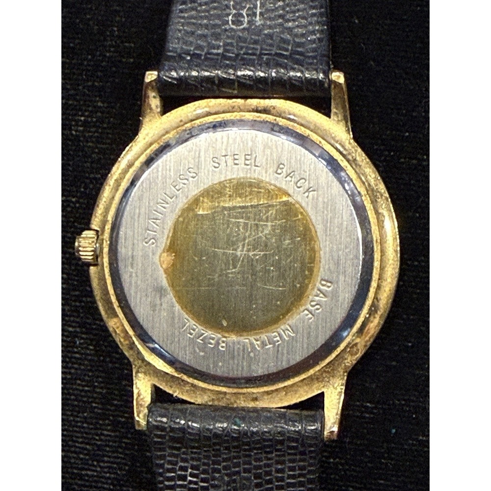 Lot of 2 Vintage Peugeot Quartz Watches –‎ Gold Tone, For Repair/Parts - Picture 2 of 8